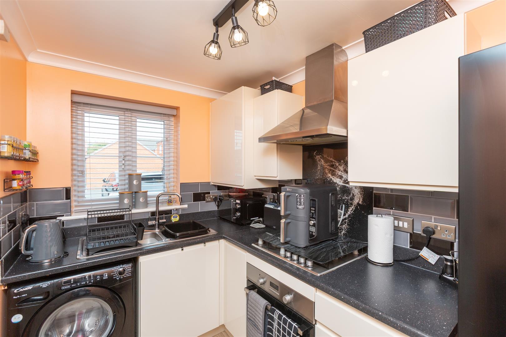 Stryd Bennett, Llanelli, SA15 4DJ